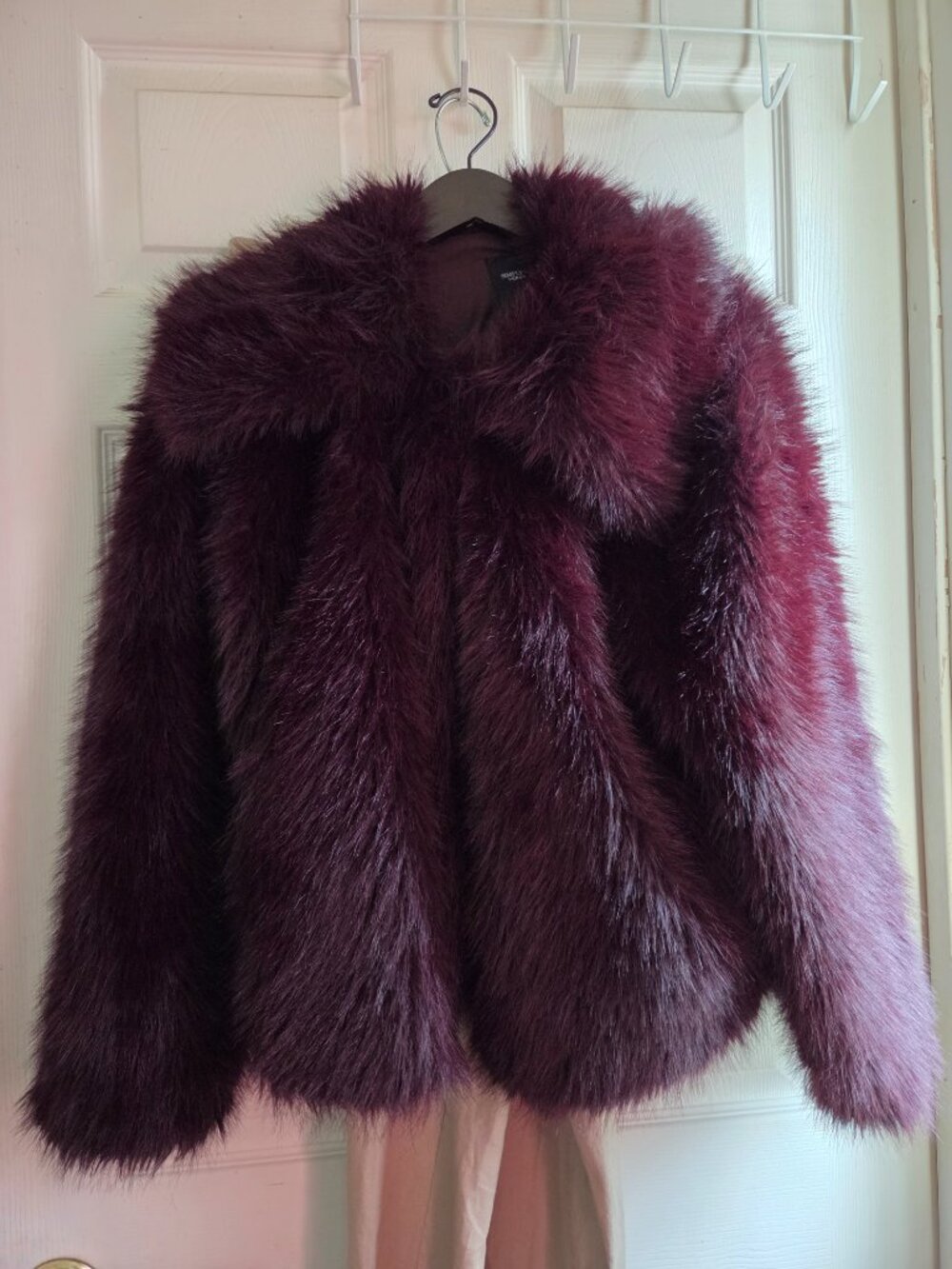 Simply VERA WANG Size M lined jacket Excllnt! burgundy faux fur w/SNAPS classy~ - Picture 3 of 10
